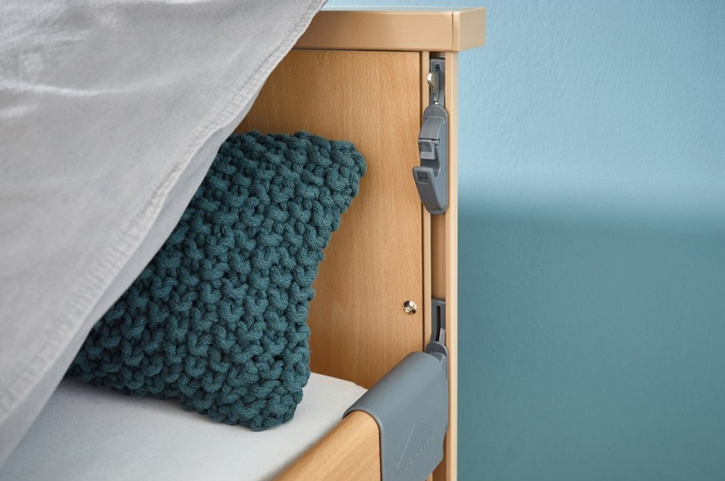 električna negovalna postelja dali